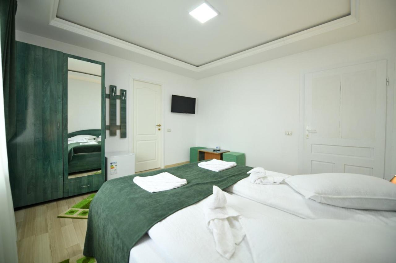 Appartamento Casa Mirandre Haţeg Esterno foto